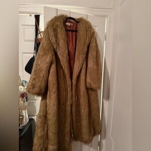 Free People faux fur tan Teddy Jacket sz L Annice